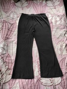🌸Black Ribbed Flared Trouser