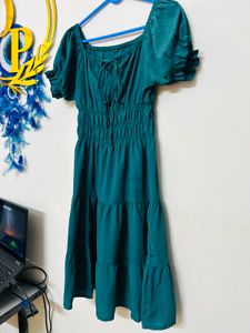 Chic Green Dress