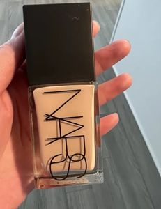 Light Reflecting Advanced Skincare Luminous satin