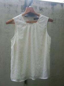 Vero Moda  New With Tag Sleeveless Shirt