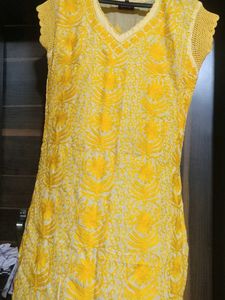 Lucknow Chikankari Kurti