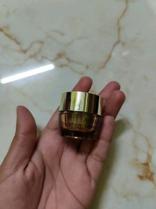 Estee Launder Revitalizing Supreme + Youth Cream