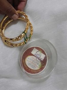 CITY GOLD BANGLES