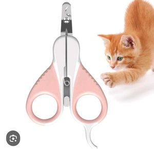 Pet Grooming Accesories..
