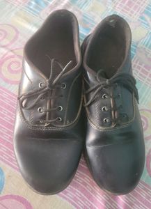 Leather school  👞 shoes