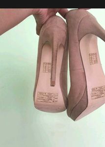 Price ⬇️ Heels