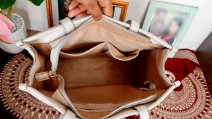 Caprese Bag 👜