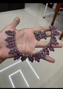 COMBO OF SAREE, Necklace And Serum