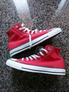 Authentic Brand New Converse Chuck Taylor