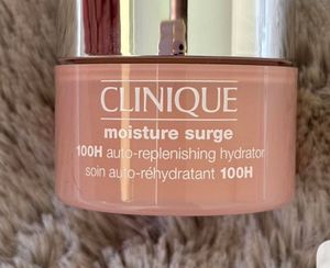 Clinique Moisture Surge 100H