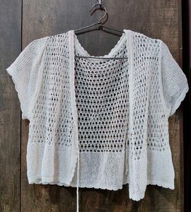 White Tie-up Crop Shrug 🤍