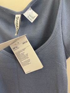 H&amp;M SWEETHEART NECK DETAILED TOP