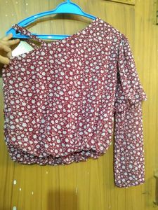 Floral One-Shoulder Top