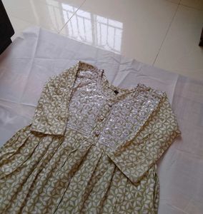 Nayara Cut Kurti