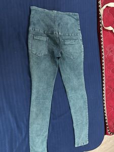 Ripped High Waist Jeans