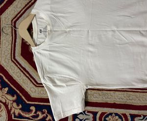 H&amp;M T-Shirt