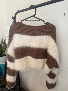 Striped Fuzzy crop Knit Sweater