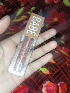 Babe Lip Gloss In Mauve