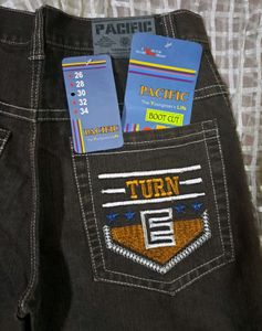 BROWN BOOT CUT JEANS(MID-WAIST):