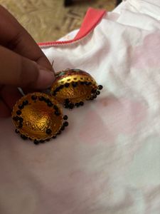 meenakari jhumka