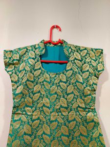 Green Leaf Printed Short Kurti For Girl