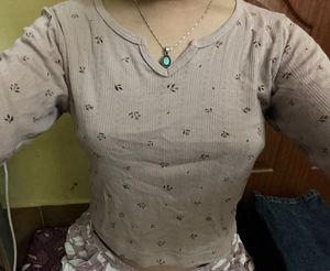 Cute H&M Top