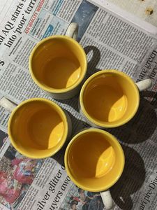 Set of 4 Ceramic Mugs