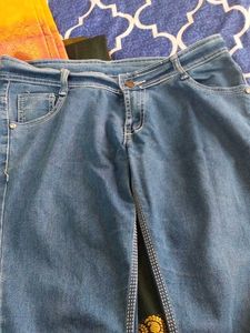 Ladies Jeans Pant