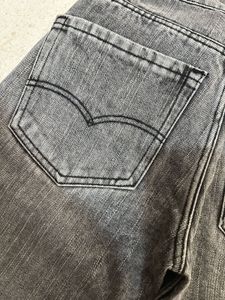 28,32 Standard Sizes jeans