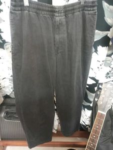 UNIQLO Black Relaxed Pants