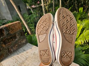 Converse Youth Chuck Taylor All Star Sneakers OG