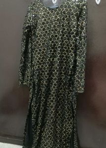 Elegant Embroidered Kurti