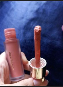 RARE BEAUTY BLUSH