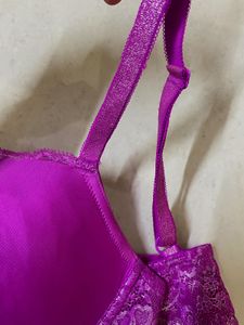 ✨ Authentic Victoria’s Secret Bra – Size 34D