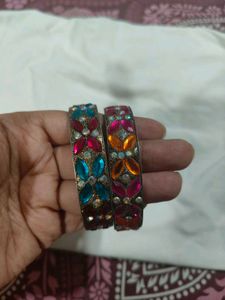 Necklace,Bangles And Hair Clip.