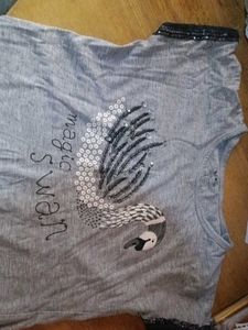 Magic Swan Tee