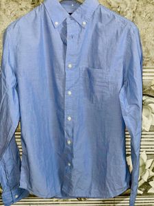 GAP Men's Blue Button-Down Shirt