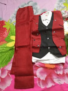 3 Piece Colrhing Set And Good Fabric Clothes