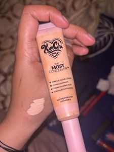 11 Items Of Makeup Non Expired