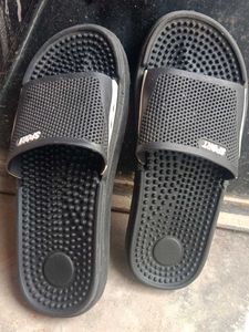 Sporty Black Massage Slides