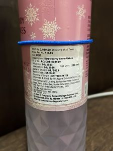 B&amp;BW Strawberry Snowflakes