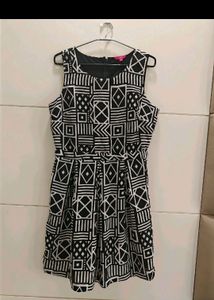 Short Dress Black & White In L Size 🆕