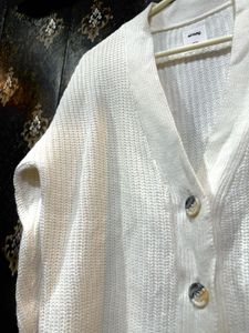 Cream Knit Cardigan w/ Buttons👀🎀