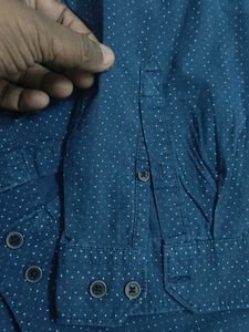HITPLAY Blue Polka Dot Button-Down Shirt