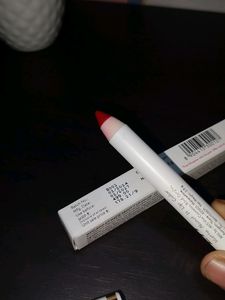 Myglamm Lit Matte Lip Color :- Cherry Tap