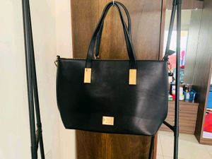 Elegant Allen Solly Black Tote Handbag – Classy &amp;