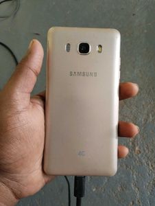 Samsung Smartphone - Great Condition