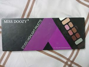 10 Colour Eyeshadow Palette