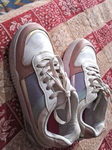 Stylish Women's Sneakers