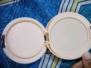 Hilary Rhoda Double Skin Whitening Powder